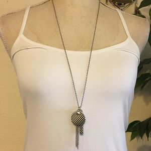 Charming Charlie silver tone waffle charm necklace